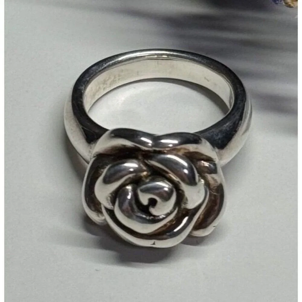 925 STERLING SILVER ROSE RING SIZE 7